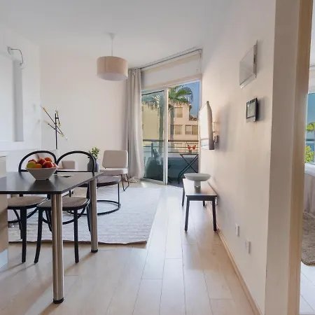 Apartment Sanders Ermitage On The Beach - Delightful 1-bedroom With Sea View *