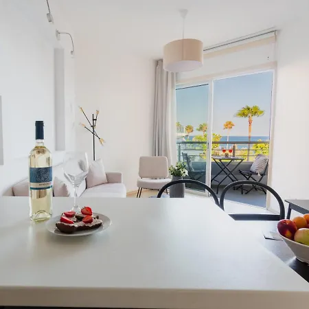 Sanders Ermitage On The Beach - Delightful 1-bedroom With Sea View מלון *