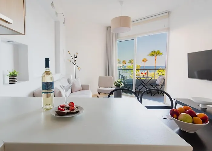 Sanders Ermitage On The Beach - Delightful 1-bedroom With Sea View Ξενοδοχείο *