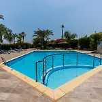 Sanders Ermitage On The Beach - Delightful 1-bedroom With Sea View Limassol