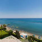 Sanders Ermitage On The Beach - Delightful 1-bedroom With Sea View *
