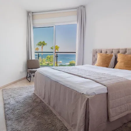 Sanders Ermitage On The Beach - Delightful 1-bedroom With Sea View * Λεμεσός